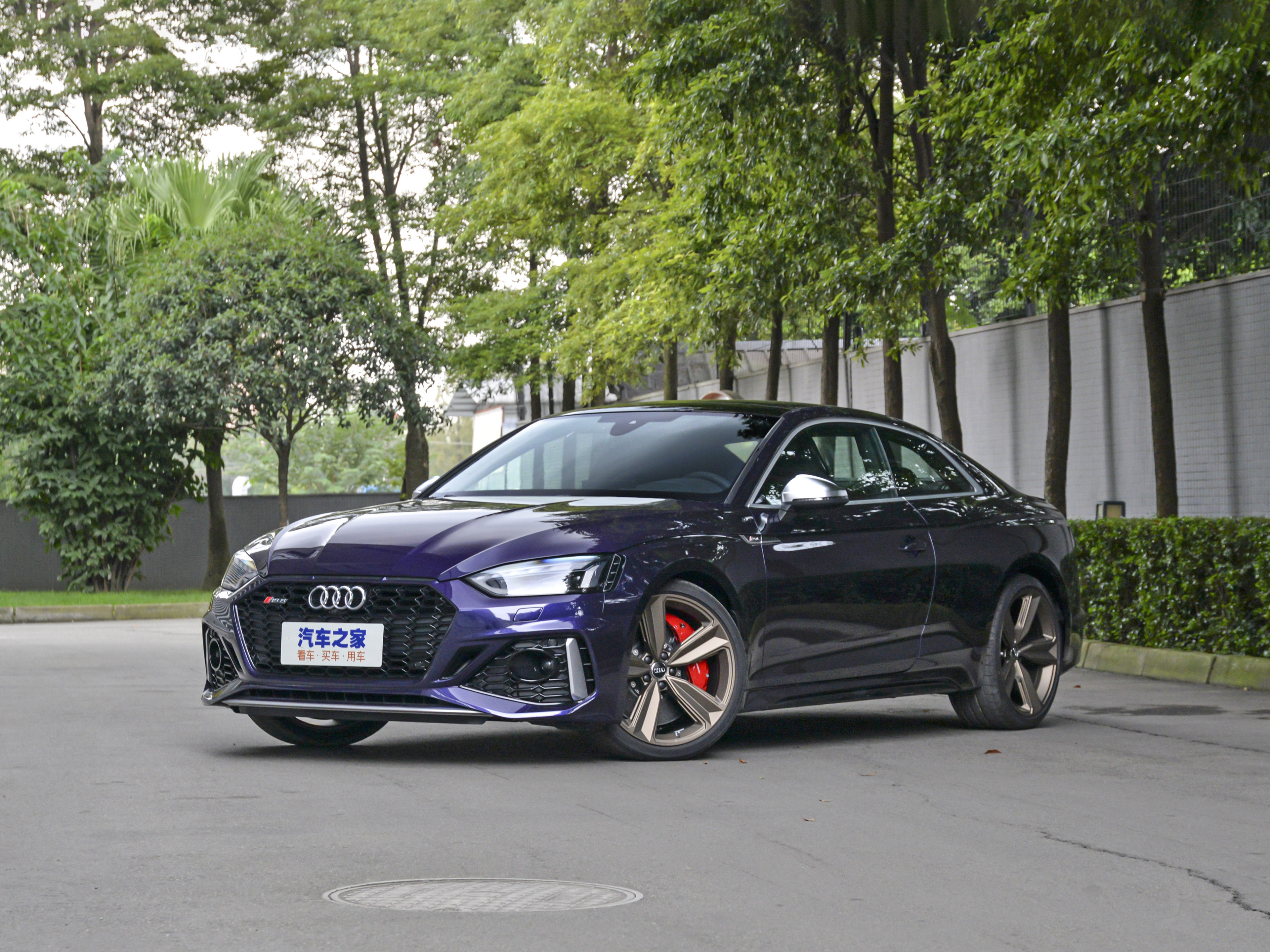 奥迪发布自动驾驶电动概念车Audi Aicon-新浪汽车